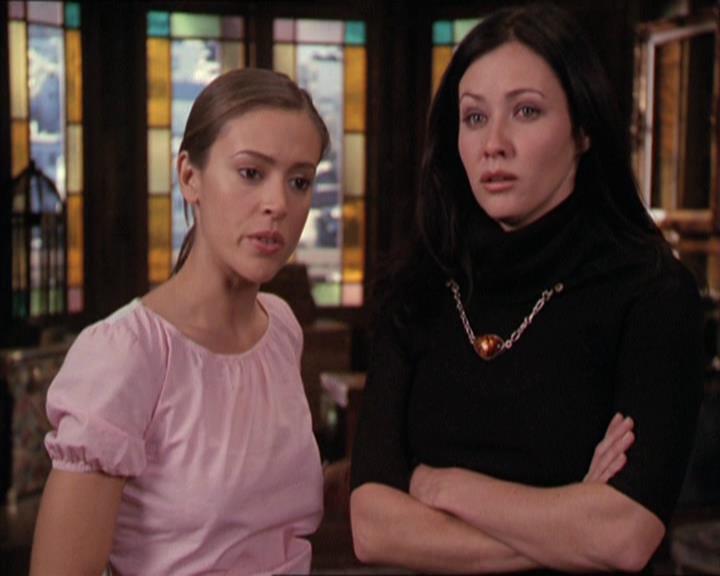 Charmed-Online-dot-212Awakened0931.jpg Charmed-Online-dot-212Awakened0931.jpg