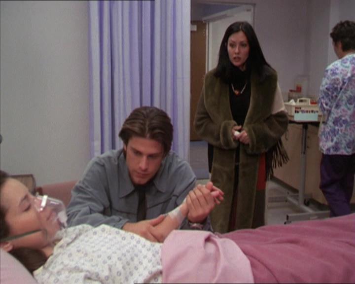 Charmed-Online-dot-212Awakened0954.jpg