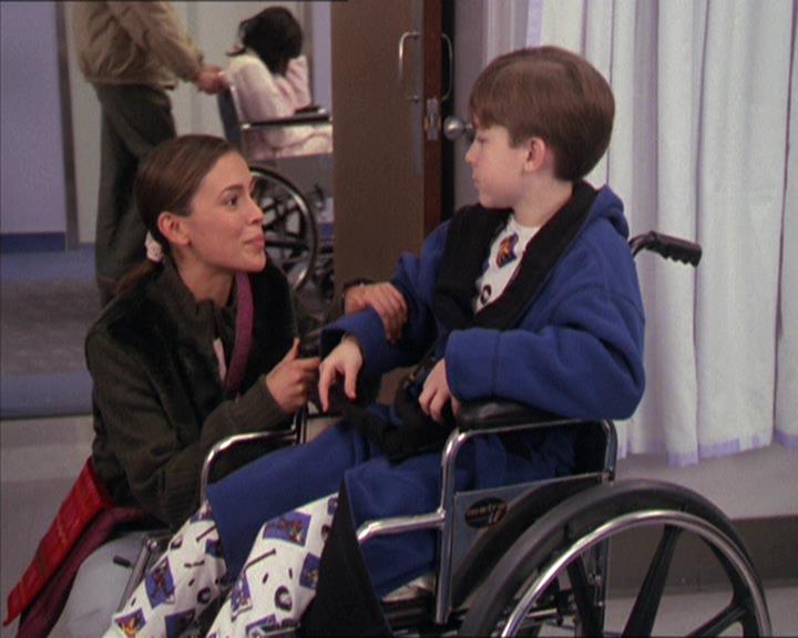 Charmed-Online-dot-212Awakened0990.jpg Charmed-Online-dot-212Awakened0990.jpg