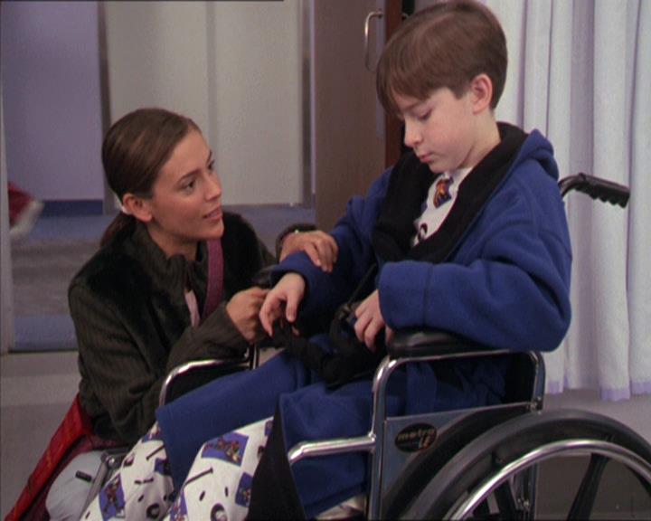 Charmed-Online-dot-212Awakened0996.jpg Charmed-Online-dot-212Awakened0996.jpg