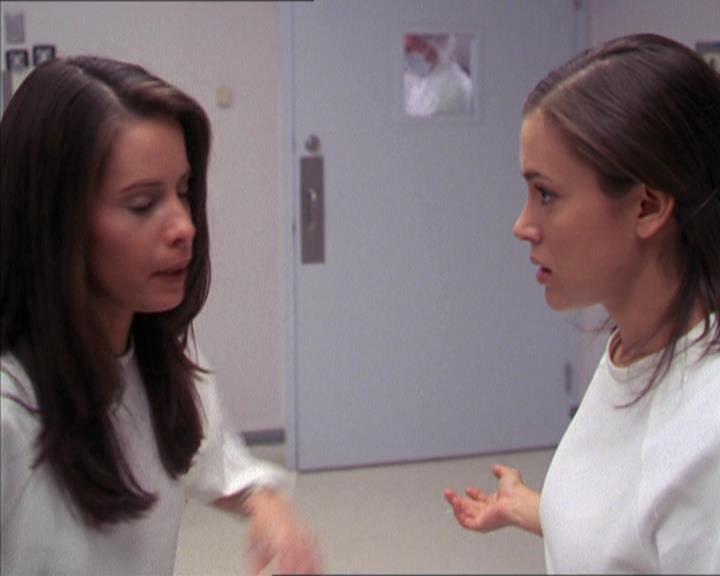 Charmed-Online-dot-212Awakened1558.jpg Charmed-Online-dot-212Awakened1558.jpg