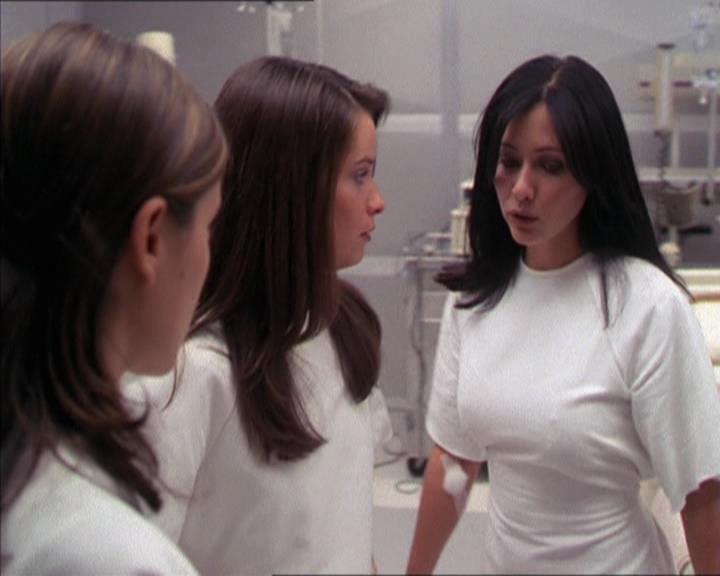 Charmed-Online-dot-212Awakened1564.jpg
