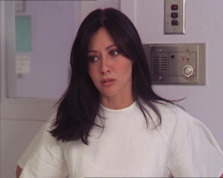 Charmed-Online-dot-212Awakened1599.jpg Charmed-Online-dot-212Awakened1599.jpg