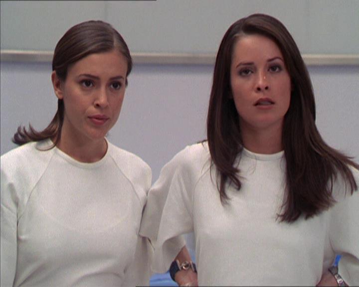 Charmed-Online-dot-212Awakened1640.jpg Charmed-Online-dot-212Awakened1640.jpg