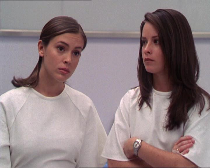 Charmed-Online-dot-212Awakened1661.jpg