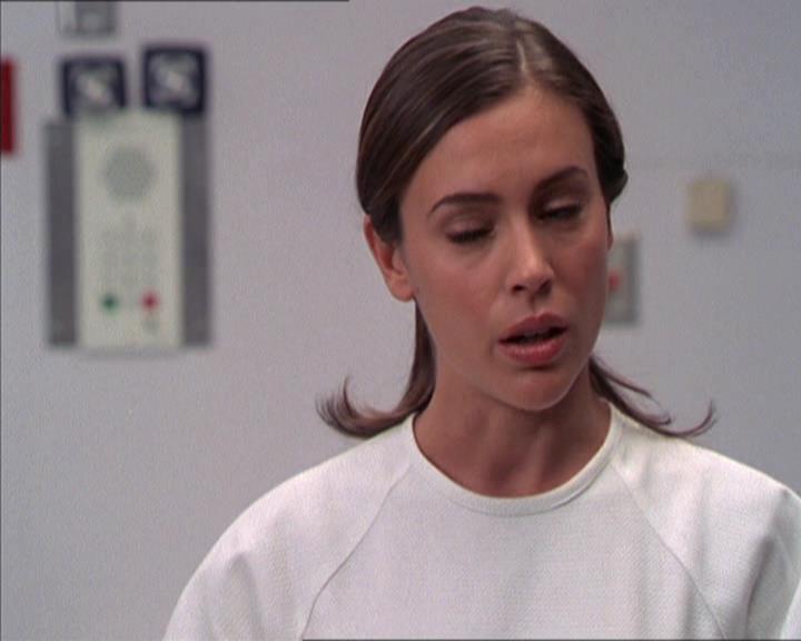 Charmed-Online-dot-212Awakened1712.jpg