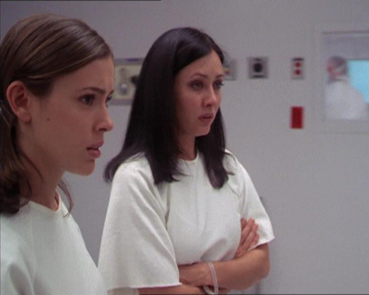 Charmed-Online-dot-212Awakened1832.jpg Charmed-Online-dot-212Awakened1832.jpg