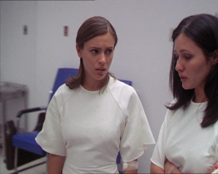 Charmed-Online-dot-212Awakened1844.jpg Charmed-Online-dot-212Awakened1844.jpg