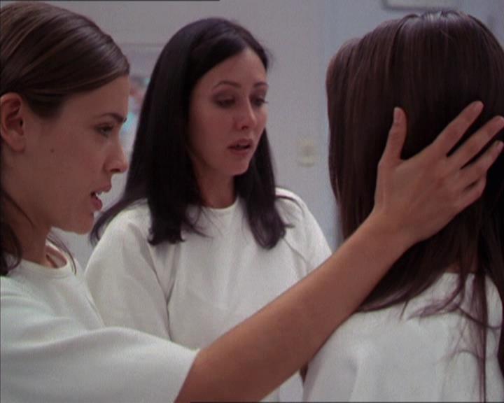 Charmed-Online-dot-212Awakened1851.jpg Charmed-Online-dot-212Awakened1851.jpg