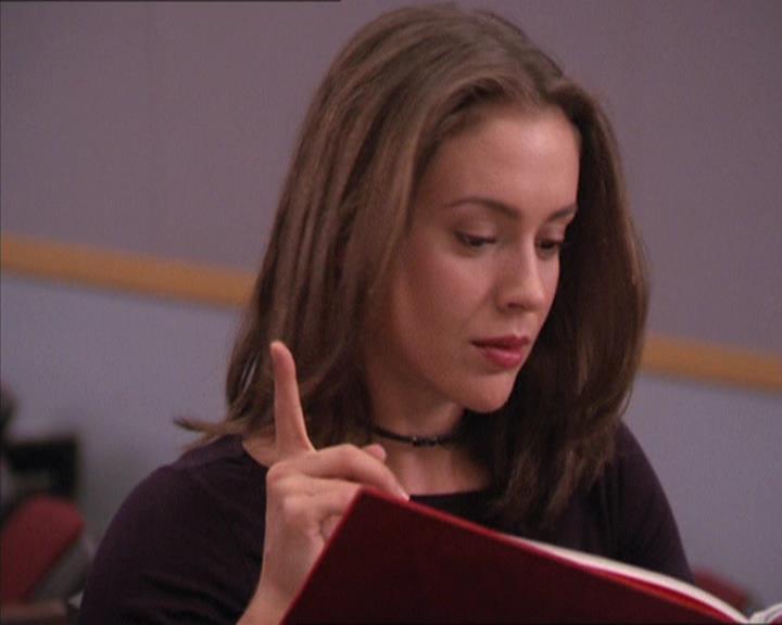 Charmed-Online-dot-213AnimalPragmatism0073.jpg