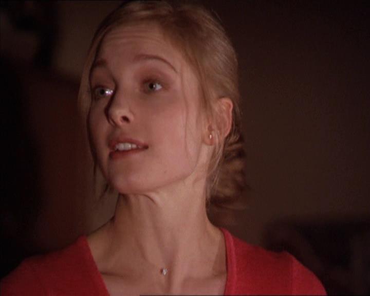 Charmed-Online-dot-213AnimalPragmatism0137.jpg