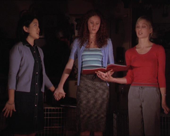 Charmed-Online-dot-213AnimalPragmatism0166.jpg