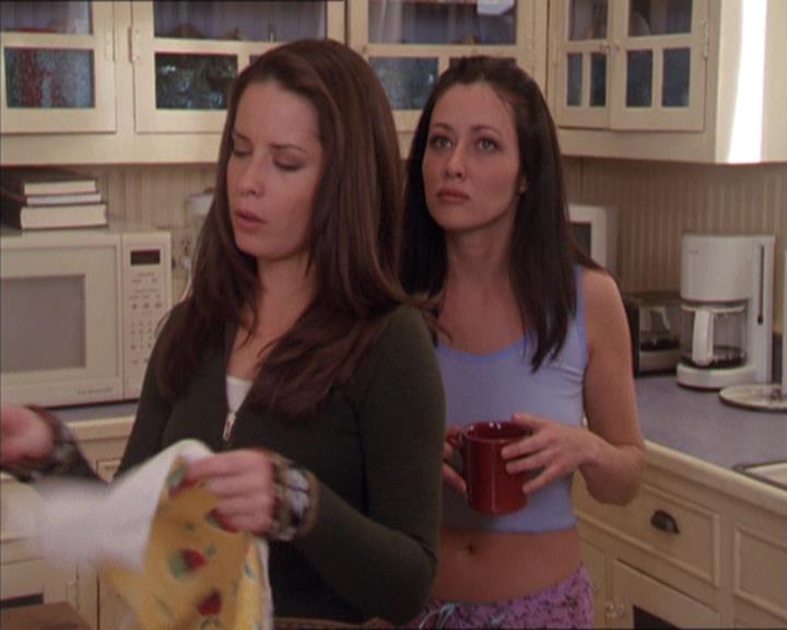 Charmed-Online-dot-213AnimalPragmatism0321.jpg