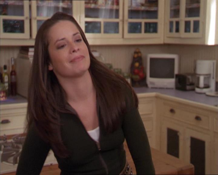 Charmed-Online-dot-213AnimalPragmatism0329.jpg