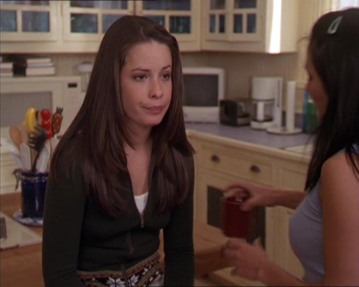 Charmed-Online-dot-213AnimalPragmatism0343.jpg