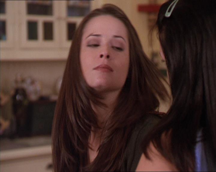 Charmed-Online-dot-213AnimalPragmatism0366.jpg