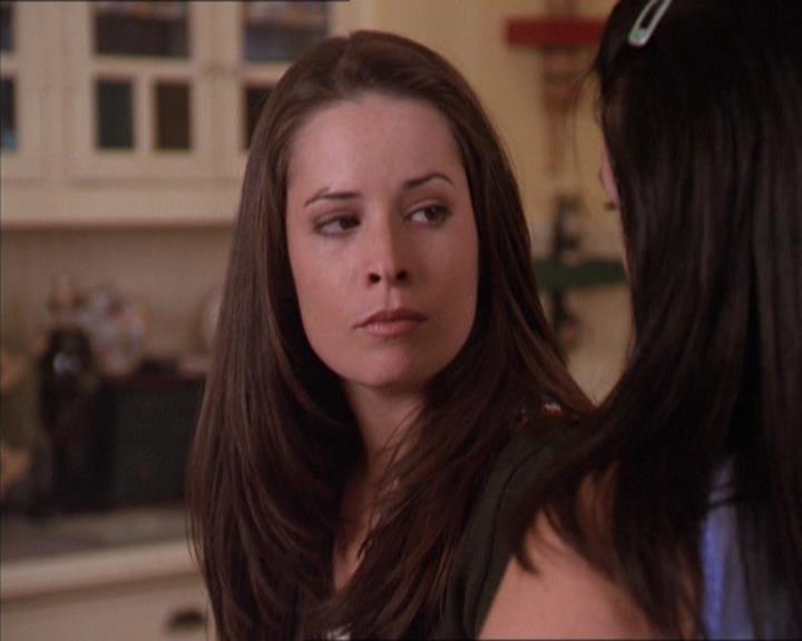 Charmed-Online-dot-213AnimalPragmatism0369.jpg