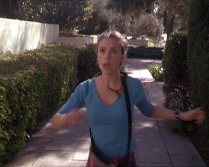 Charmed-Online-dot-213AnimalPragmatism0768.jpg