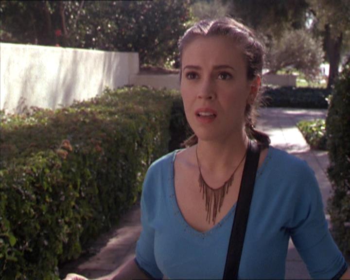 Charmed-Online-dot-213AnimalPragmatism0774.jpg