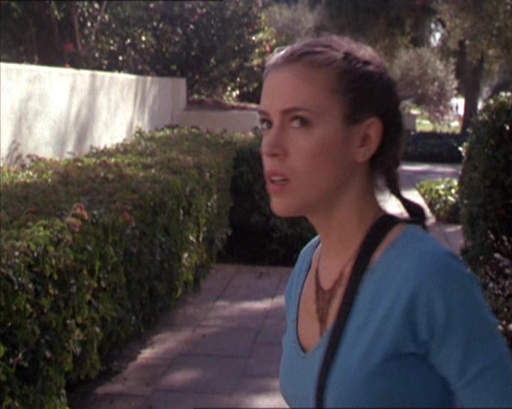 Charmed-Online-dot-213AnimalPragmatism0777.jpg