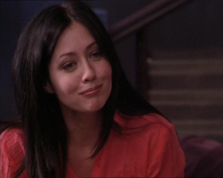 Charmed-Online-dot-213AnimalPragmatism0813.jpg