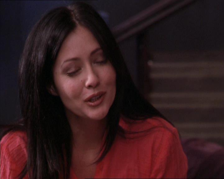 Charmed-Online-dot-213AnimalPragmatism0816.jpg