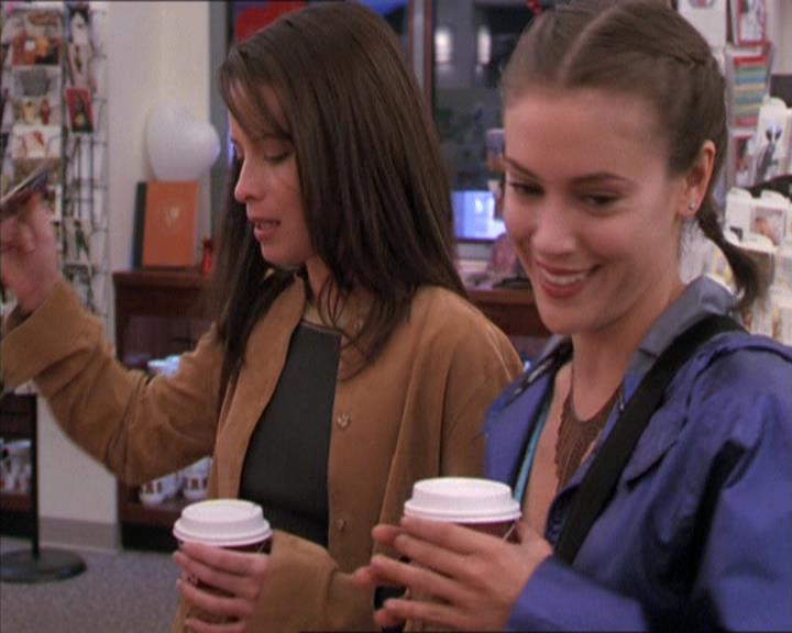 Charmed-Online-dot-213AnimalPragmatism1027.jpg