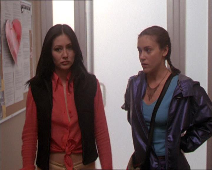 Charmed-Online-dot-213AnimalPragmatism1342.jpg