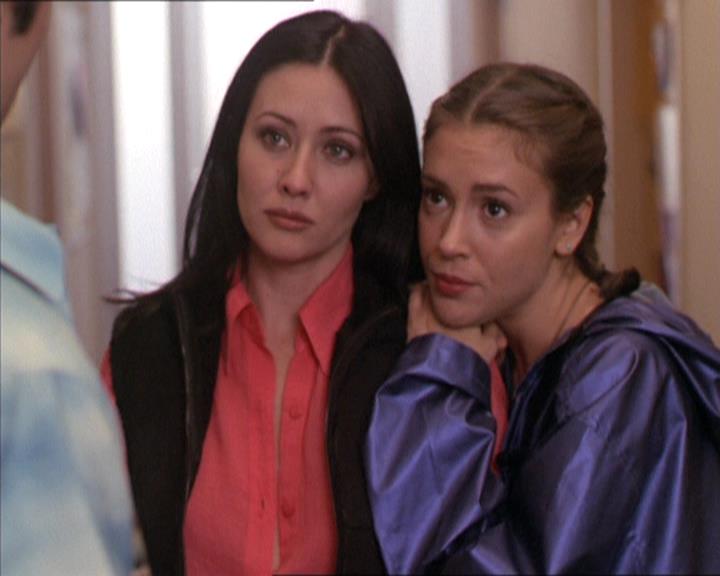 Charmed-Online-dot-213AnimalPragmatism1375.jpg