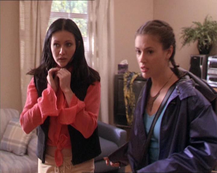 Charmed-Online-dot-213AnimalPragmatism1418.jpg Charmed-Online-dot-213AnimalPragmatism1418.jpg