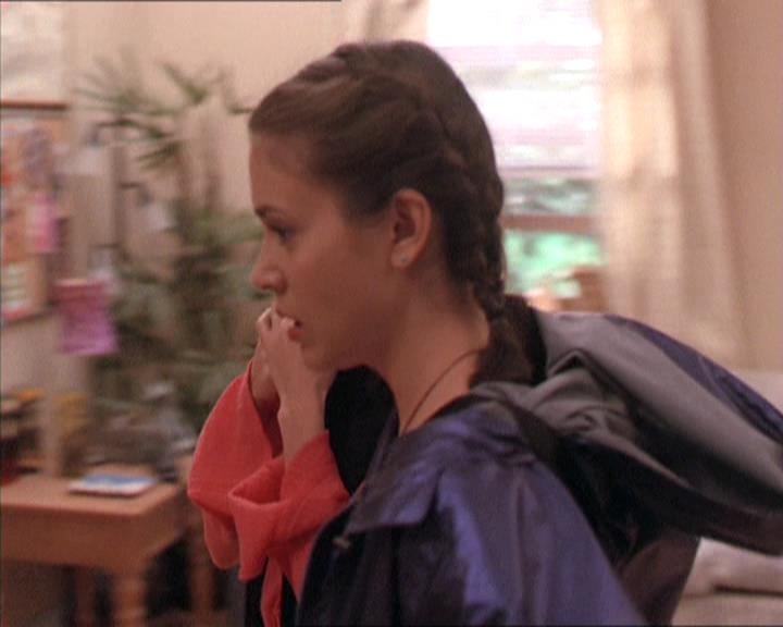 Charmed-Online-dot-213AnimalPragmatism1420.jpg
