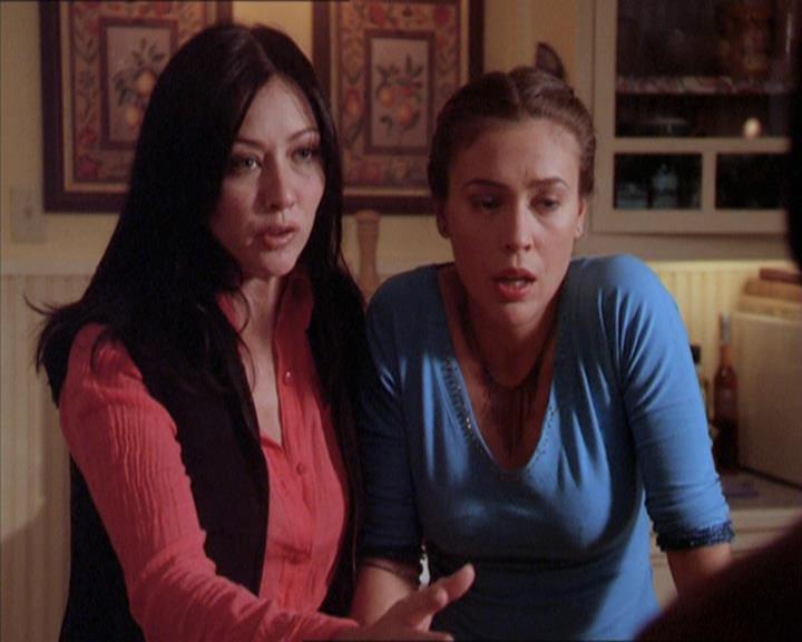 Charmed-Online-dot-213AnimalPragmatism1532.jpg
