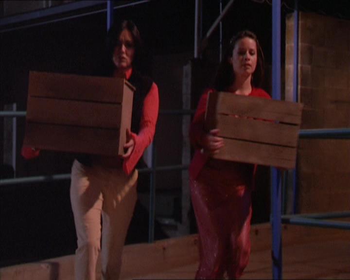 Charmed-Online-dot-213AnimalPragmatism2027.jpg