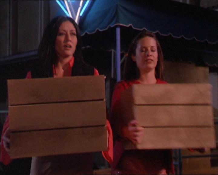 Charmed-Online-dot-213AnimalPragmatism2029.jpg