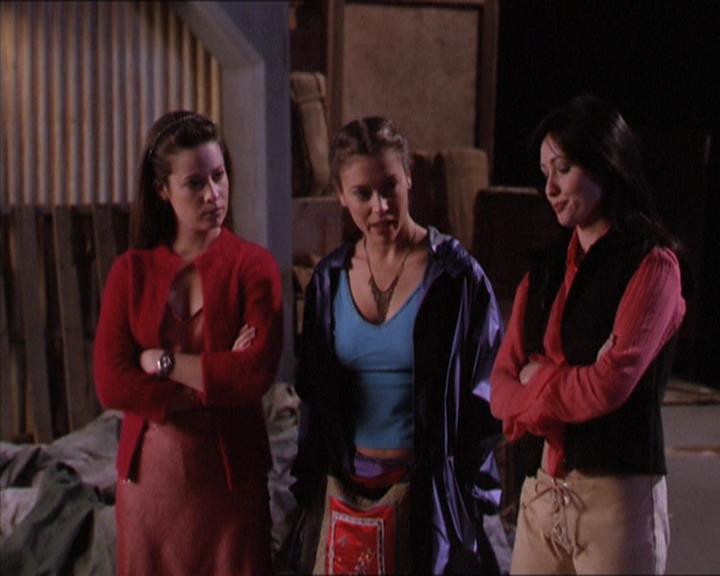 Charmed-Online-dot-213AnimalPragmatism2144.jpg