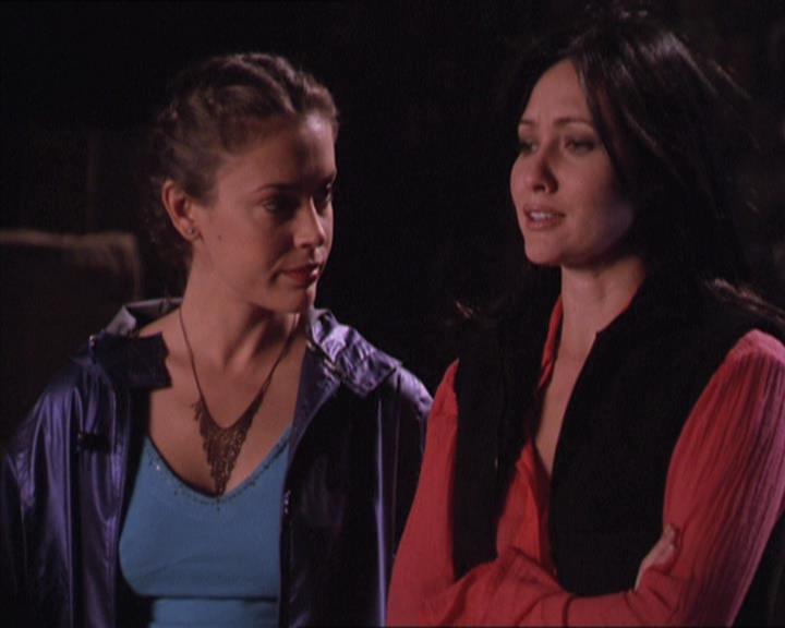 Charmed-Online-dot-213AnimalPragmatism2161.jpg