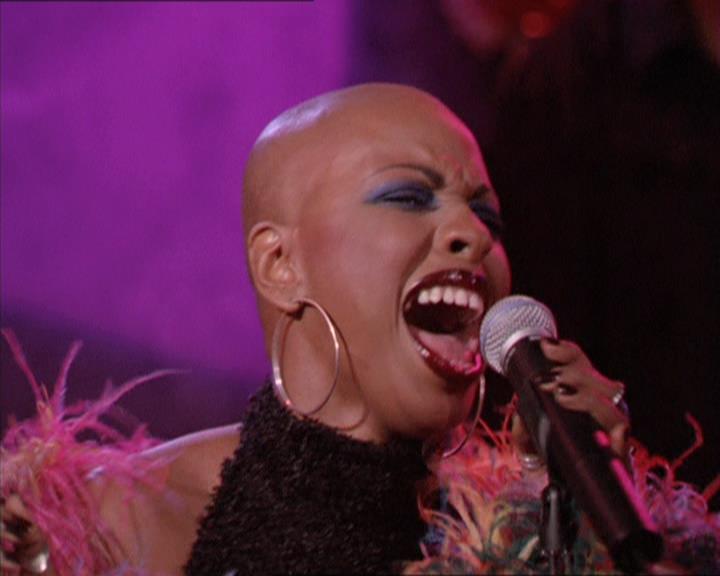Charmed-Online-dot-213AnimalPragmatism2188.jpg