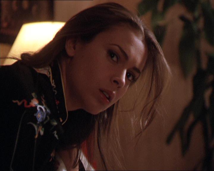 Charmed-Online-dot-214PardonMtPast0154.jpg