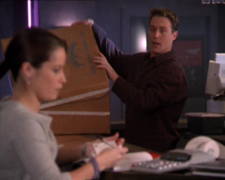 Charmed-Online-dot-214PardonMtPast0453.jpg Charmed-Online-dot-214PardonMtPast0453.jpg