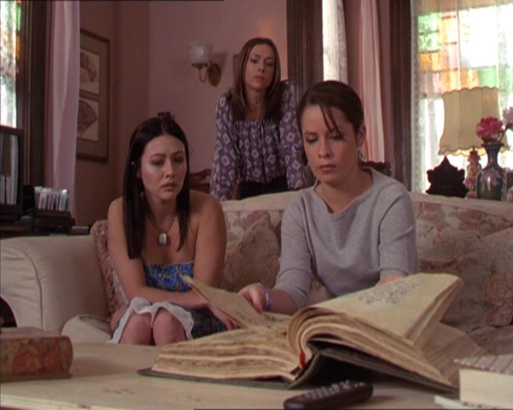 Charmed-Online-dot-214PardonMtPast0633.jpg