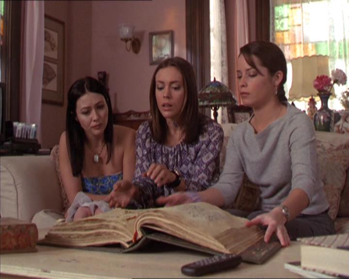 Charmed-Online-dot-214PardonMtPast0645.jpg