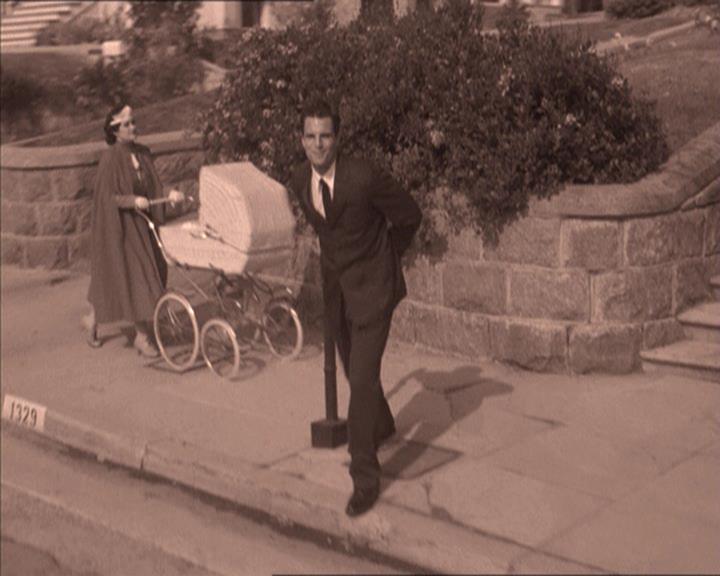 Charmed-Online-dot-214PardonMtPast0702.jpg