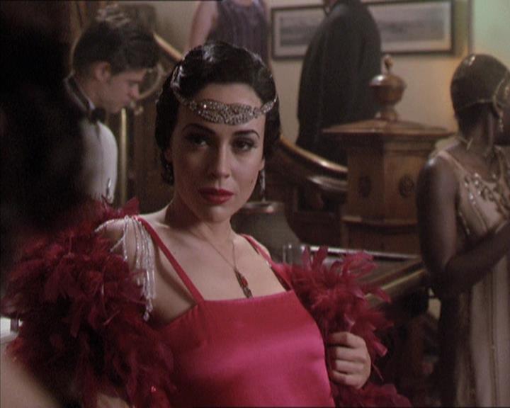 Charmed-Online-dot-214PardonMtPast0815.jpg Charmed-Online-dot-214PardonMtPast0815.jpg