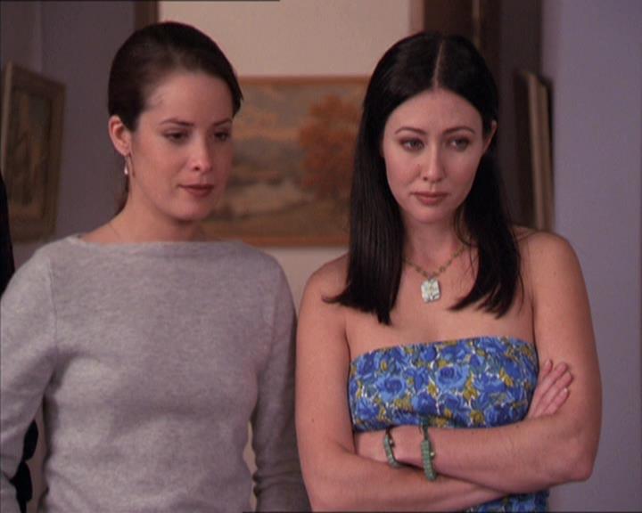 Charmed-Online-dot-214PardonMtPast1209.jpg Charmed-Online-dot-214PardonMtPast1209.jpg