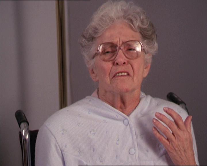 Charmed-Online-dot-214PardonMtPast1263.jpg Charmed-Online-dot-214PardonMtPast1263.jpg