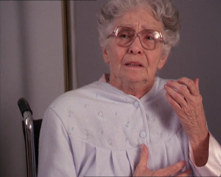 Charmed-Online-dot-214PardonMtPast1268.jpg Charmed-Online-dot-214PardonMtPast1268.jpg