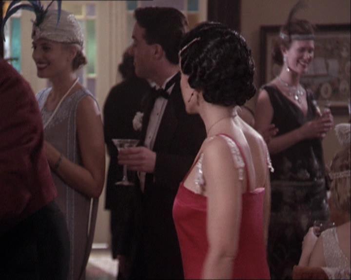 Charmed-Online-dot-214PardonMtPast1427.jpg Charmed-Online-dot-214PardonMtPast1427.jpg