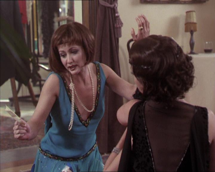 Charmed-Online-dot-214PardonMtPast1506.jpg Charmed-Online-dot-214PardonMtPast1506.jpg