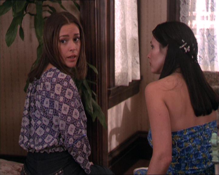 Charmed-Online-dot-214PardonMtPast1607.jpg Charmed-Online-dot-214PardonMtPast1607.jpg
