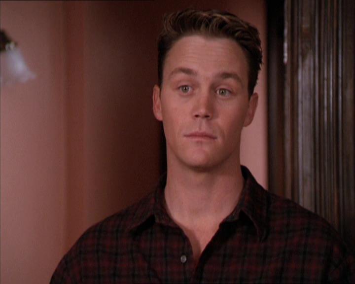 Charmed-Online-dot-214PardonMtPast1652.jpg Charmed-Online-dot-214PardonMtPast1652.jpg